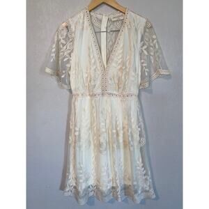 Bella Ella Boutique Lace Dress Medium